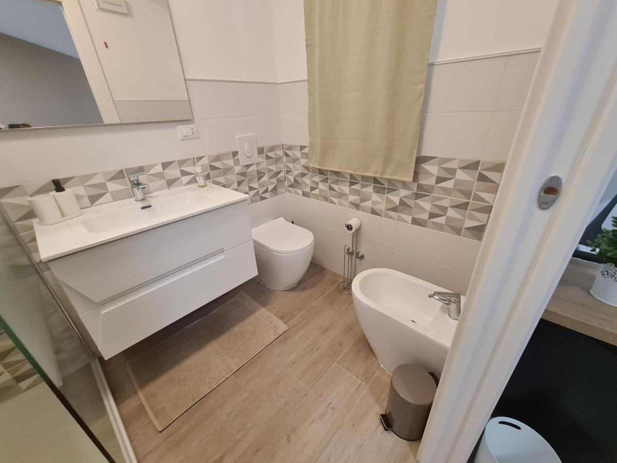 B&B Al Quadrato 스칼레아 외부 사진