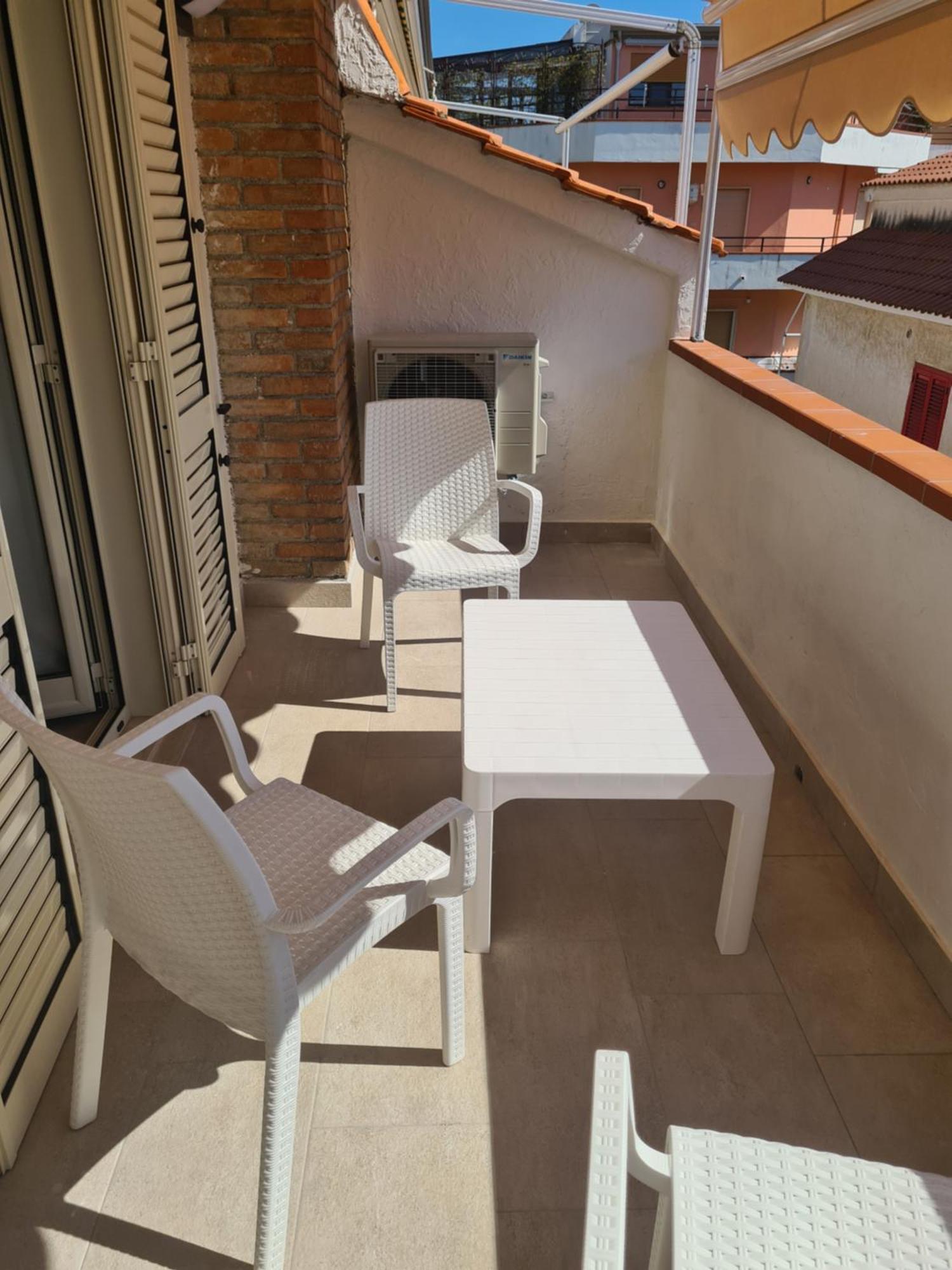 B&B Al Quadrato 스칼레아 외부 사진